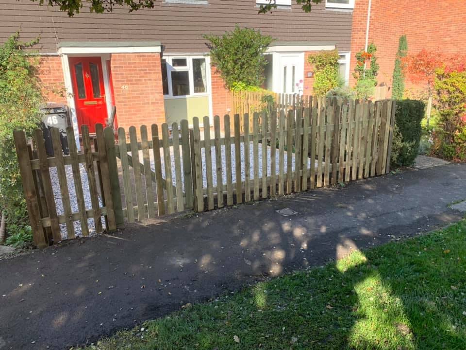 Picket fencing Winchester 960x720 1 Picket fencing Winchester 960x720 1