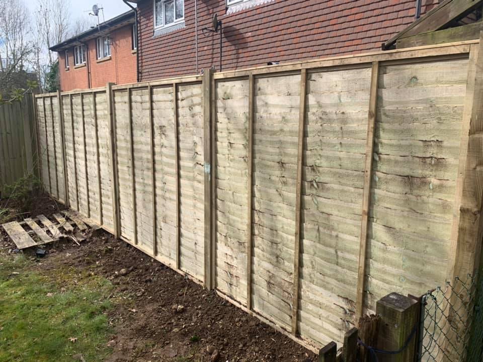 Lap Panel Fencing Romsey & Local Hampshire Bass Fencing